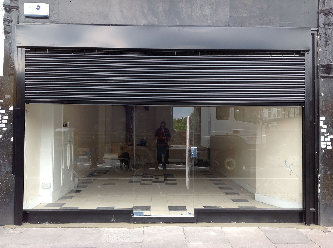 Toughened Glass Shop Fronts Fitters In London